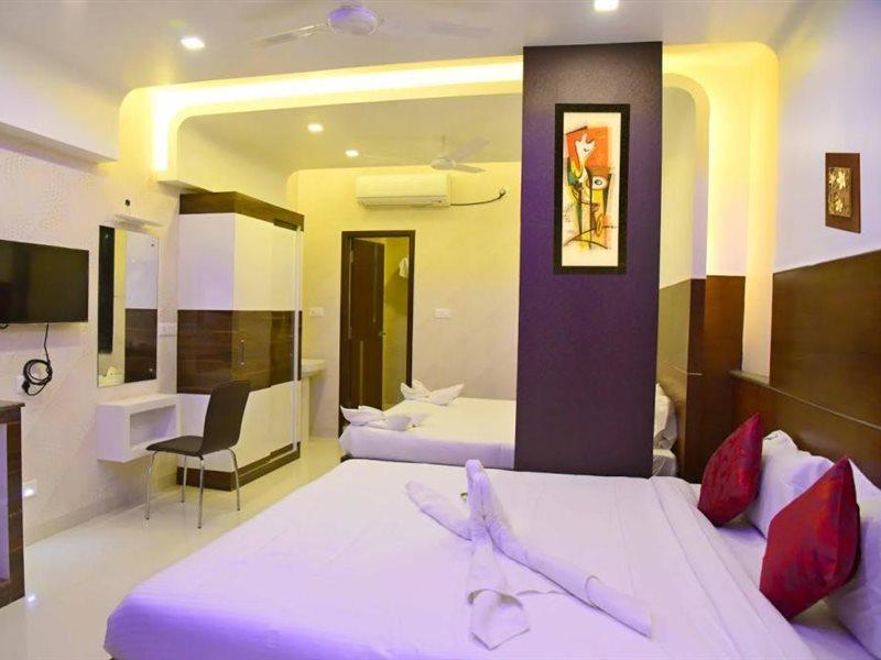 Hotel Sumith Palace Puducherry Eksteriør billede