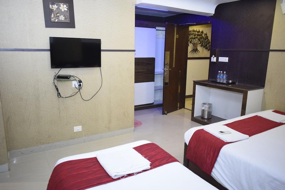 Hotel Sumith Palace Puducherry Eksteriør billede