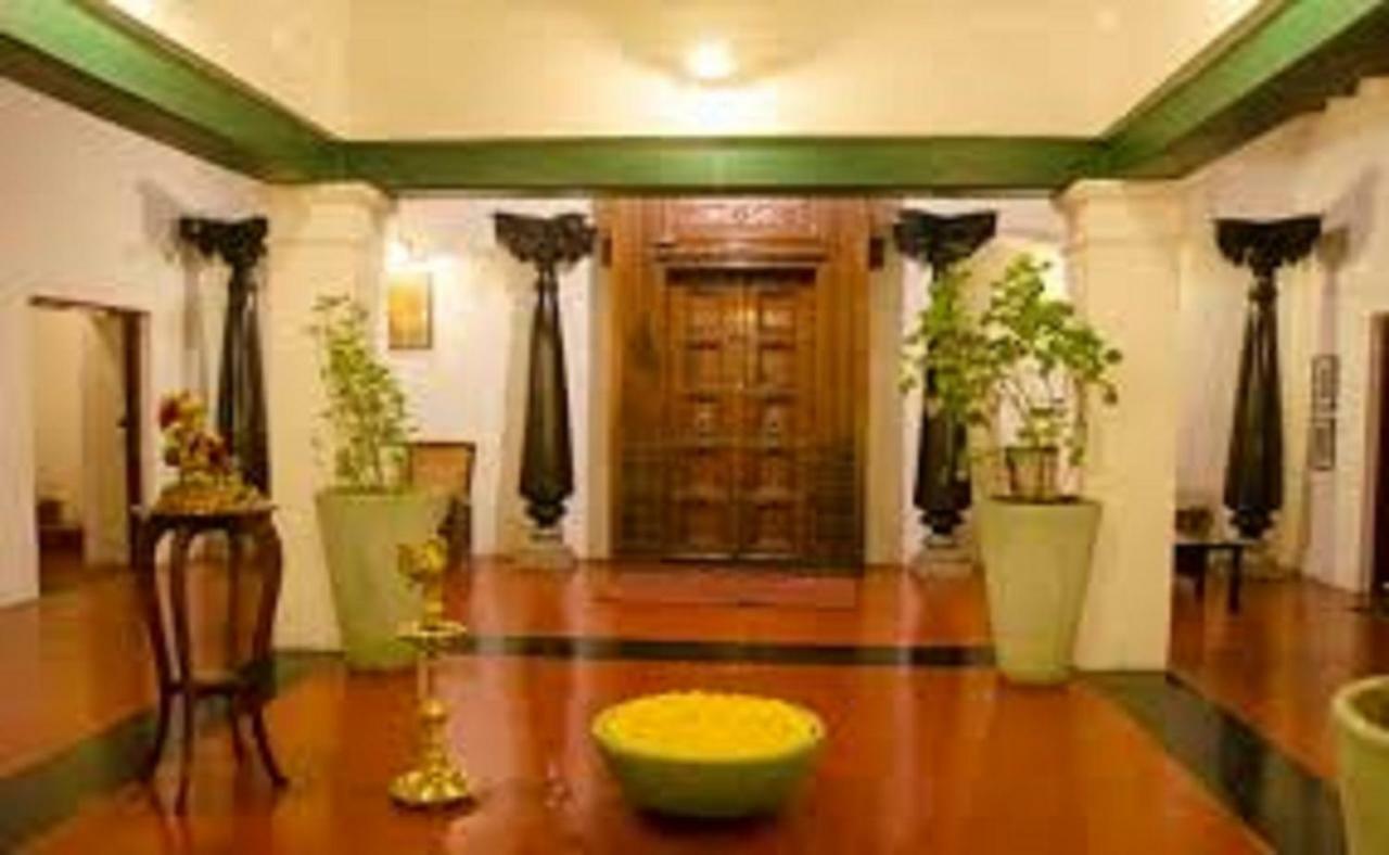 Hotel Sumith Palace Puducherry Eksteriør billede